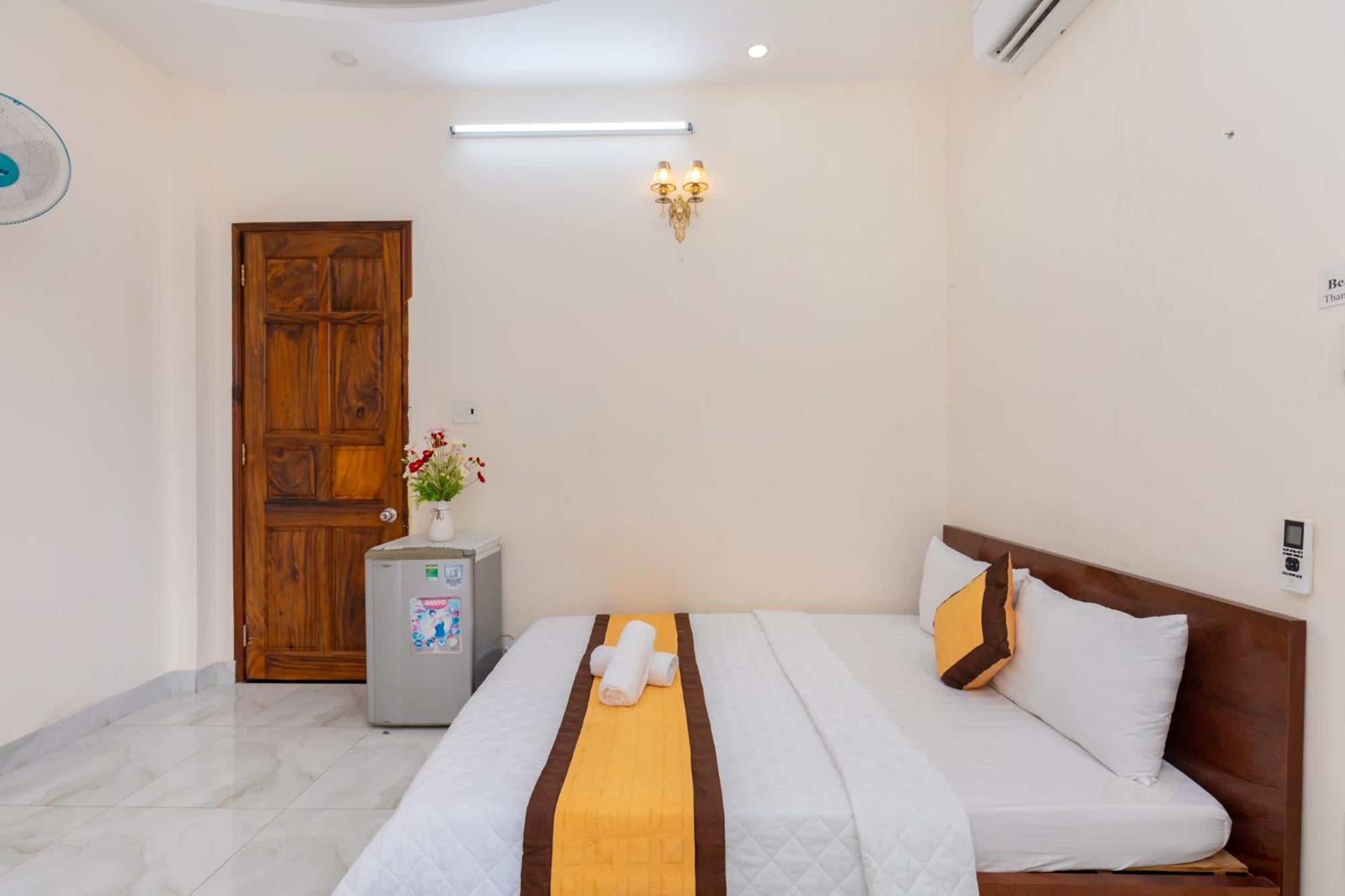 Bai Sau - 5 Phong Ngu - 30 Vo Thi Sau - Free Karaoke Villa *